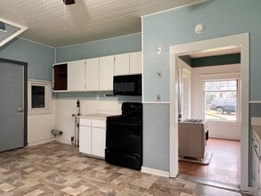 33213 Santiam Hwy SE in Lebanon, OR - Building Photo - Building Photo