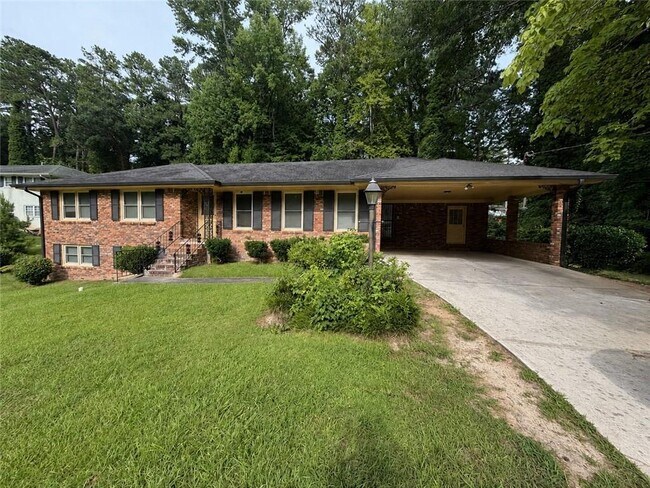 property at 412 Fielding Ln SW