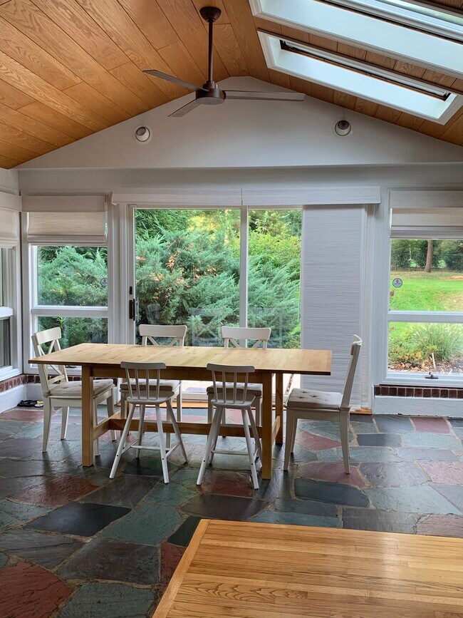 32 Snowden Ln Rentals in Princeton, NJ