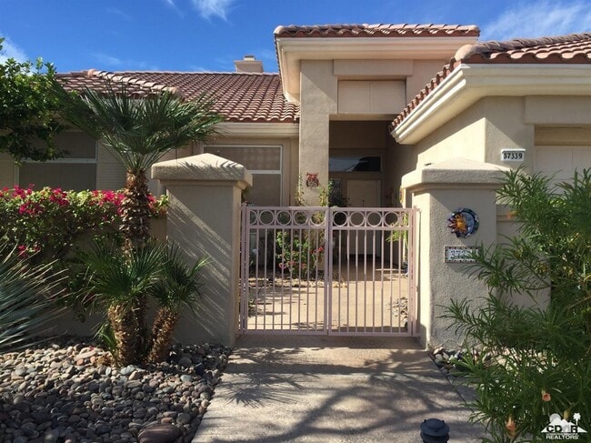 37339 Skycrest Rd in Palm Desert, CA - Building Photo - Building Photo