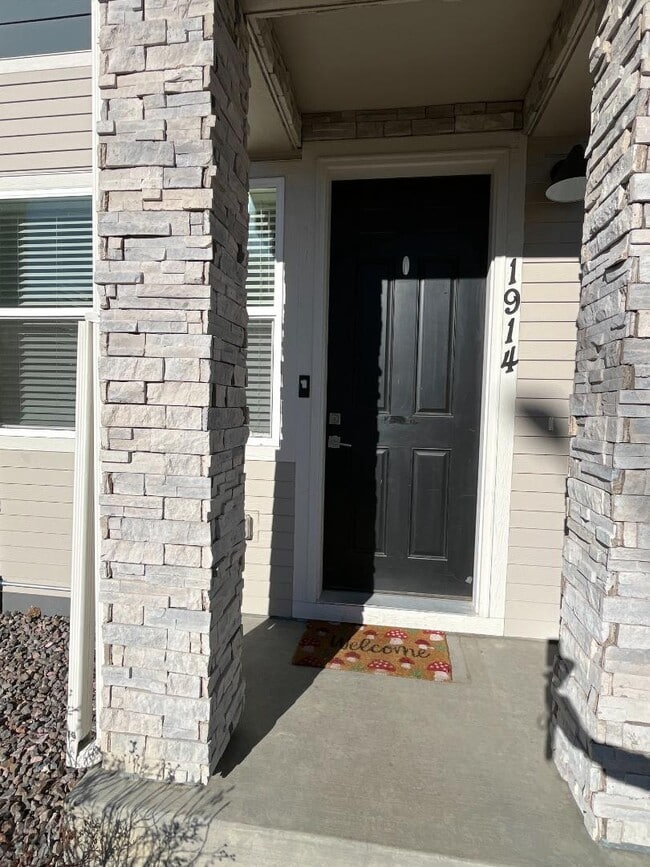 1914 Rosen Dr in Fort Collins, CO - Building Photo - Building Photo