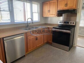 9618 Garden Hwy in Yuba City, CA - Building Photo - Building Photo