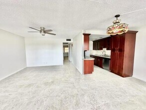 4067 Exeter in Boca Raton, FL - Foto de edificio - Building Photo
