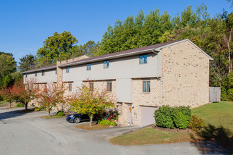 The Landing at Latrobe in Latrobe, PA - Building Photo - Building Photo