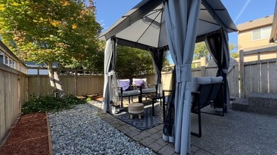 6036 Balustrade Blvd SE in Lacey, WA - Building Photo - Building Photo