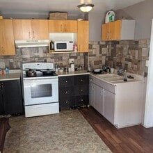 Boys only - Private room in 3 bedroom house. in Ottawa, ON - Building Photo - Building Photo