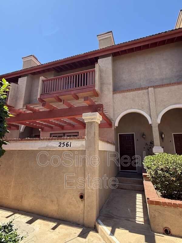 property at 2561 Navarra Dr