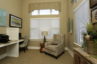 River Park Apartments in Mccomb, MS - Building Photo - Interior Photo