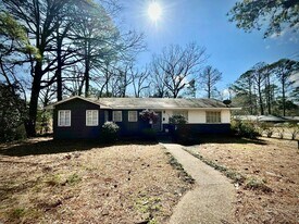 263 Shady Cir in Jackson, MS - Building Photo