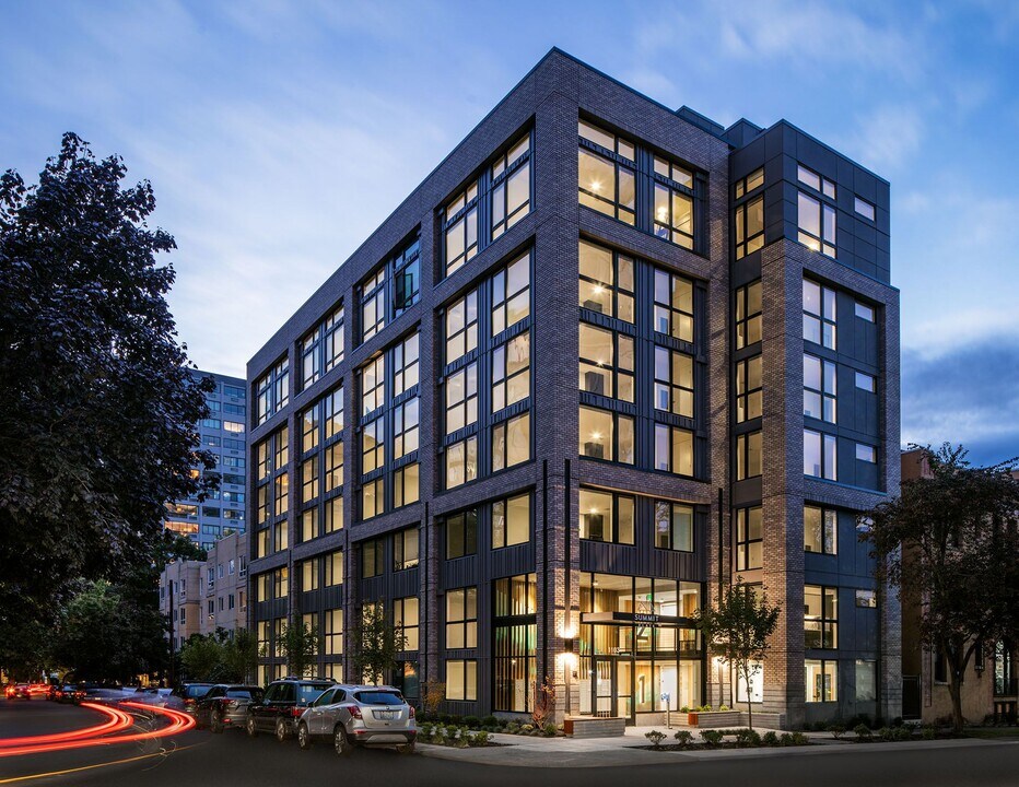 1103 Summit Flats in Seattle, WA - Building Photo