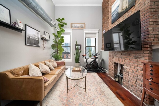 515 Manila Ave in Jersey City, NJ - Foto de edificio - Building Photo