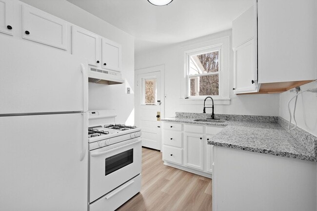property at 1202 Free Ln