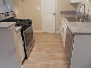 8602 Chapman Ave in Garden Grove, CA - Building Photo - Building Photo