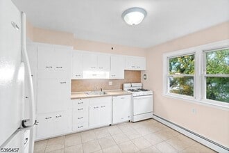 726 Gates Terrace in Union, NJ - Building Photo - Building Photo