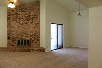 5608 Turner St in The Colony, TX - Building Photo - Building Photo