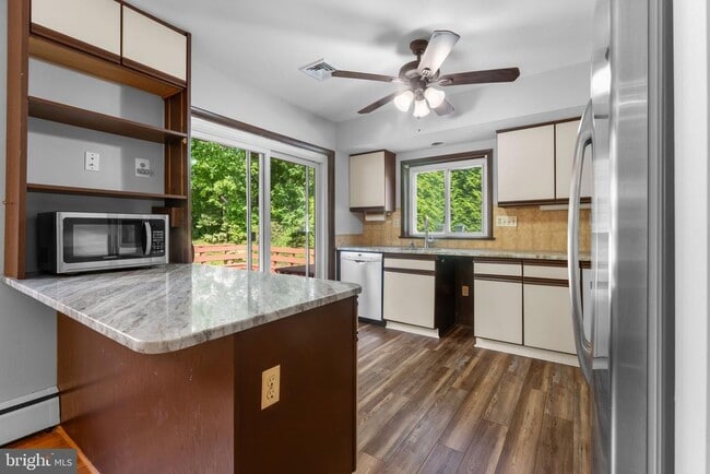 property at 10720 Norman Ave