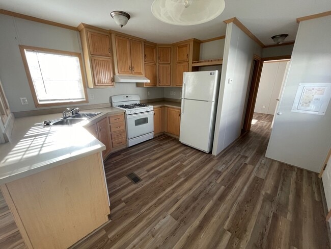 property at 5 Auk Ct
