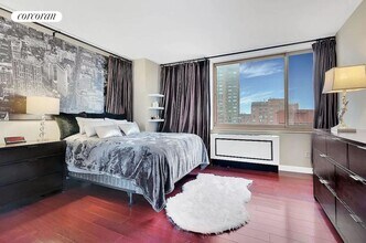 250 S End Ave in New York, NY - Building Photo - Building Photo