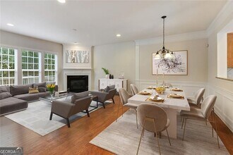 366 Ardmore Ct NW in Atlanta, GA - Building Photo - Building Photo
