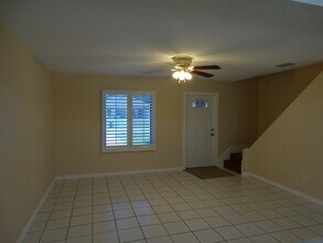 17362-17364 E Carnegie Cir in Ft. Myers, FL - Building Photo - Building Photo