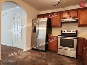 1090 Thompson Rd in Alabaster, AL - Building Photo - Building Photo