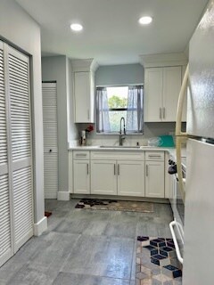 8452 SE Croft Cir in Hobe Sound, FL - Building Photo - Building Photo