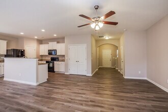 8503 Paw Valley Ln in Charlotte, NC - Building Photo - Building Photo