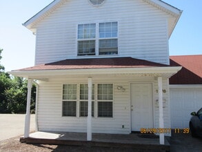 1976 NW Grant Ave in Corvallis, OR - Building Photo - Building Photo
