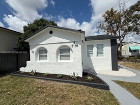 5158 NW 19th Ave in Miami, FL - Building Photo