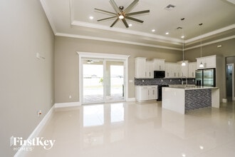 645 NE 6th Ave in Cape Coral, FL - Building Photo - Building Photo