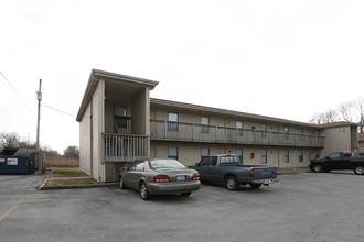 Belcrest Apartments in Springfield, MO - Building Photo - Building Photo