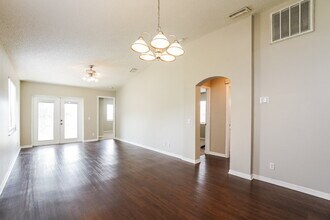 13123 Fennway Ridge Dr in Riverview, FL - Building Photo - Building Photo