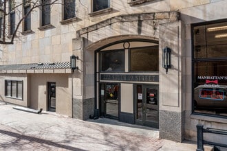 The Carrara on Farnam in Omaha, NE - Building Photo - Building Photo