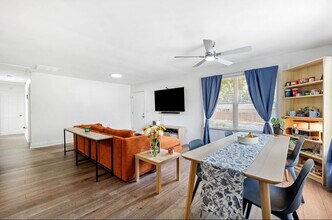 3801 Carroway St in Tampa, FL - Building Photo - Building Photo