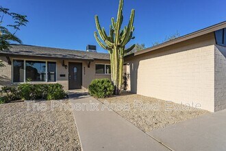 8532 E Chaparral Rd in Scottsdale, AZ - Building Photo - Building Photo