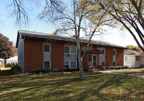 4225 Bloomington Ave Apartments