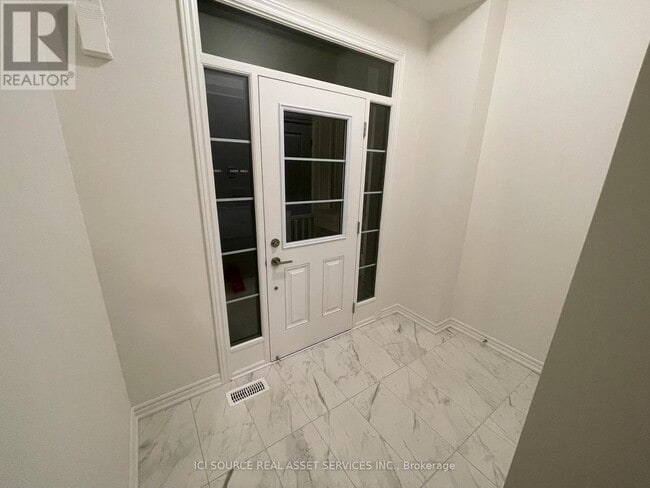 56 Velvet Dr in Whitby, ON - Building Photo - Building Photo