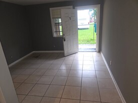 1277 W 27th St in Jacksonville, FL - Building Photo