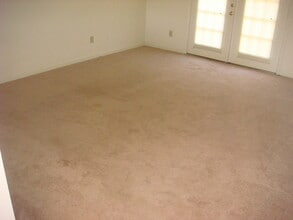 139 Halal Ct in Auburn, AL - Building Photo - Building Photo