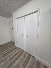 506 NW 87th Ave in Miami, FL - Building Photo - Building Photo