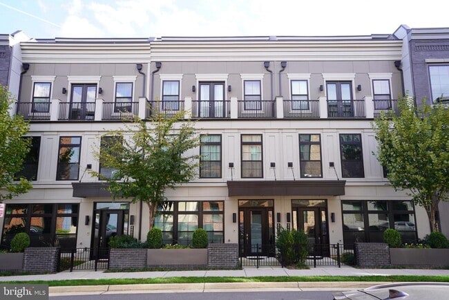 property at 44655 Provincetown Dr