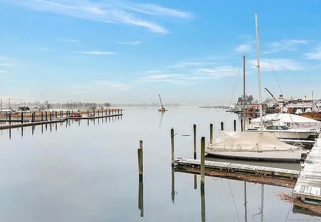 10 Haviland St in Norwalk, CT - Building Photo - Building Photo