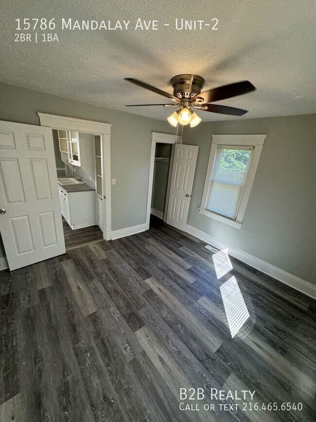 15786 Mandalay Ave-Unit -Unit-2 in Cleveland, OH - Building Photo - Building Photo