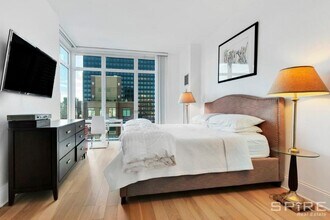 207 E 57th St in New York, NY - Foto de edificio - Building Photo