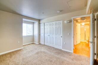 Pinewood Lodge in Aurora, CO - Foto de edificio - Building Photo