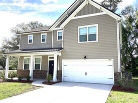 1807 Silver Point in Middleburg, FL - Building Photo