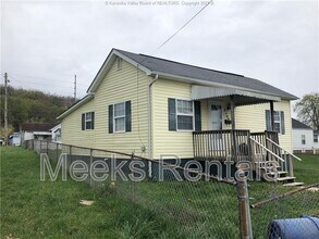 2106 6th Ave in Charleston, WV - Building Photo - Building Photo