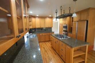 1715 Grizilo Dr in San Jose, CA - Building Photo - Building Photo