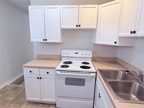 1544 77th Ave N in St. Petersburg, FL - Building Photo - Building Photo