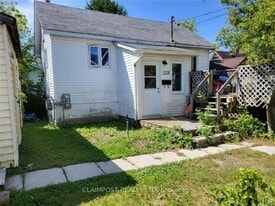 225 Wende Ave in Timmins, ON - Building Photo